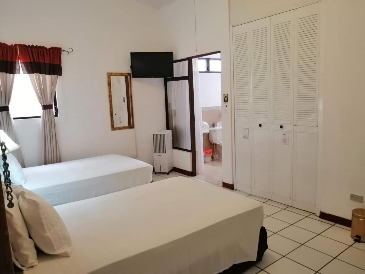 Novohostal B&B Guatemala City Exterior foto
