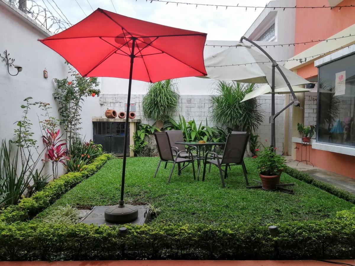 Novohostal B&B Guatemala City Exterior foto