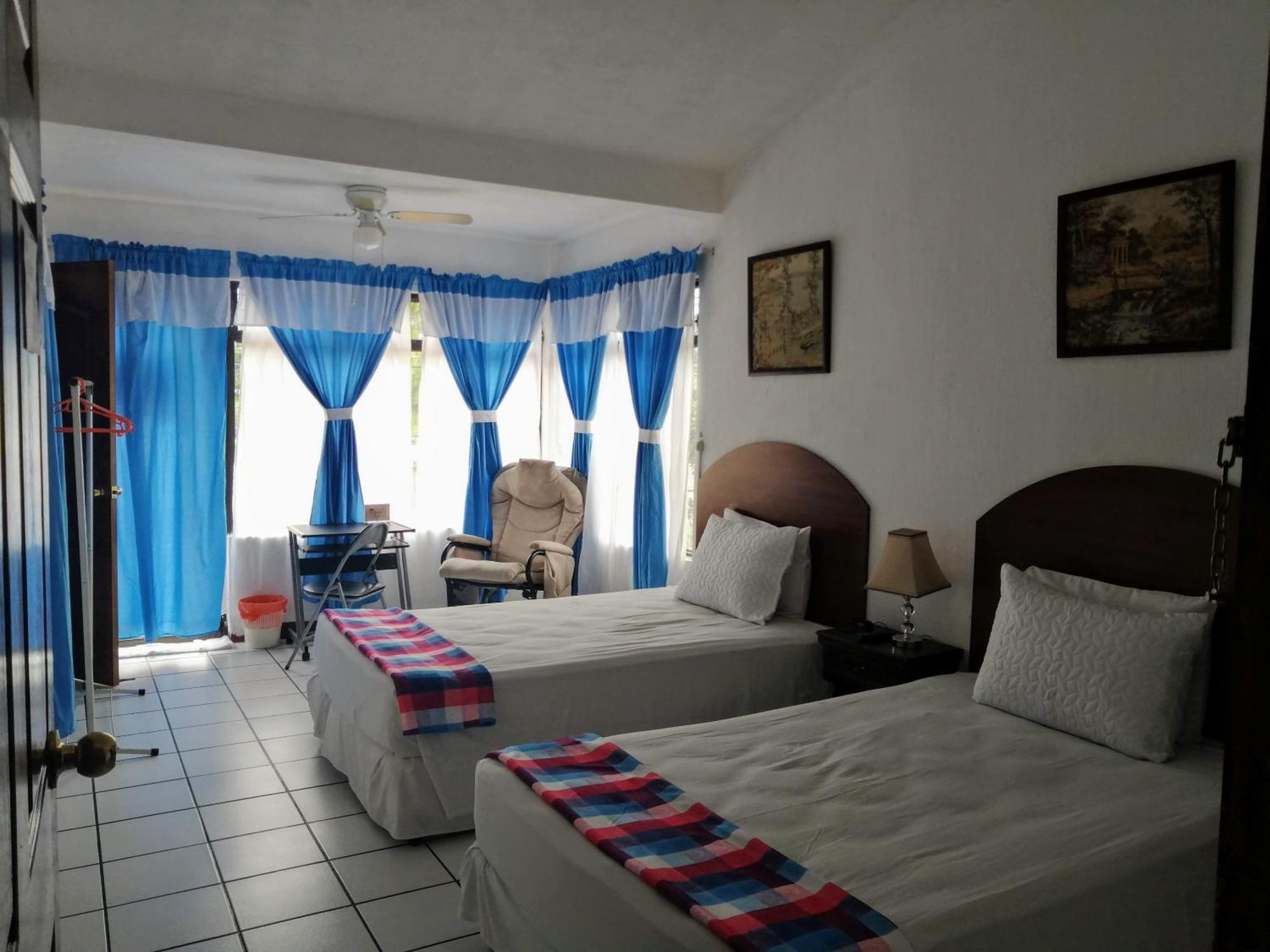 Novohostal B&B Guatemala City Exterior foto
